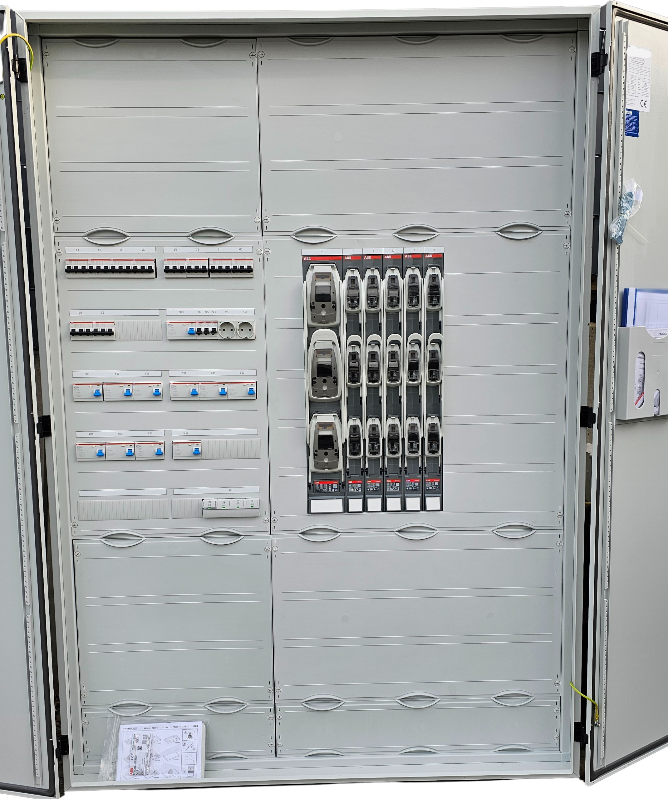 E-Mobility Innenverteiler für Ladeinfrastruktur mit dynamischem Lastmanagement